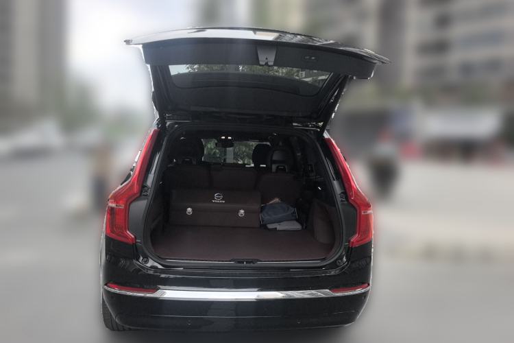 Used Volvo XC90 2024 B6 Zhiyi Luxury 7-Seater Trunk