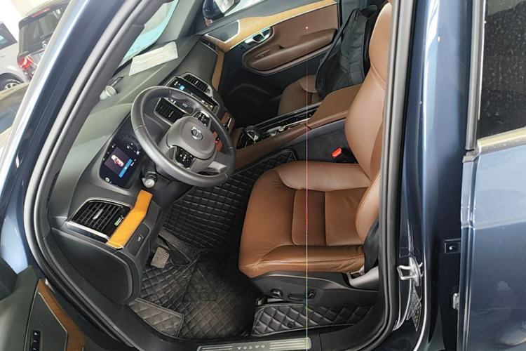 Used Volvo XC90 2024 B6 Zhiyi Luxury 7-Seater Left Front Seat