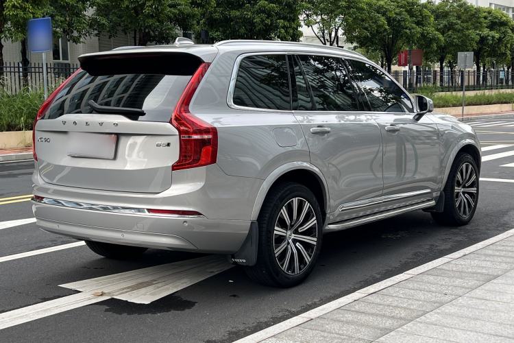 Used Volvo XC90 2024 B5 SmartDrive Luxury Edition 5 Seats Exterior 2