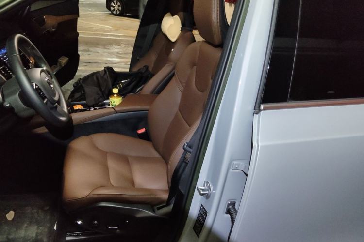 Used Volvo XC90 2024 B6 Zhiyi Luxury 7-Seater Left Front Seat