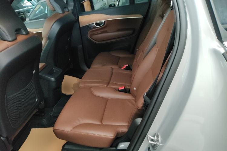 Used Volvo XC90 2024 B5 SmartDrive Luxury Edition 5 Seats Left Rear Seat