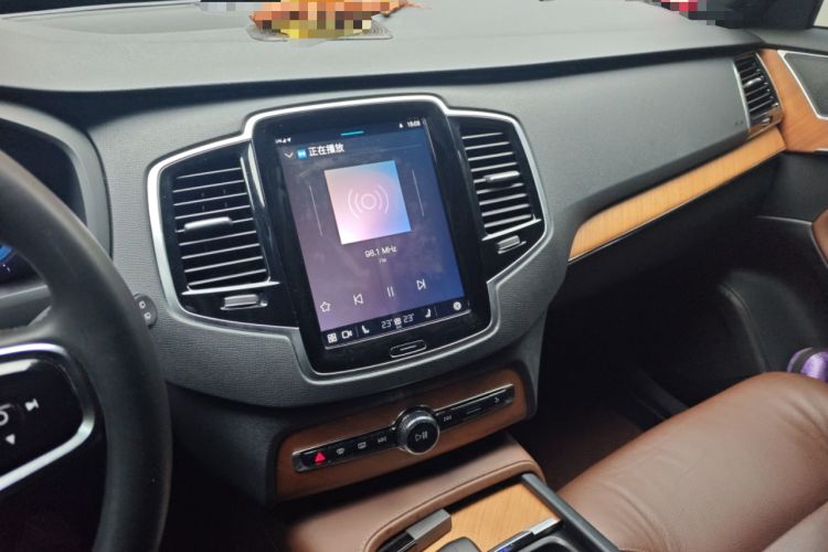 Used Volvo XC90 2024 B6 Zhiyi Luxury 7-Seater Audio And AC Panel