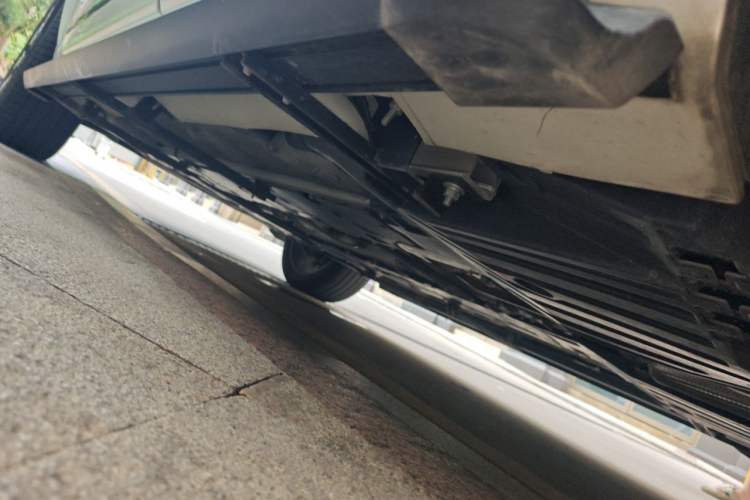 Used Volvo XC90 2024 B6 Zhiyi Luxury 7-Seater Chassis Rear Left