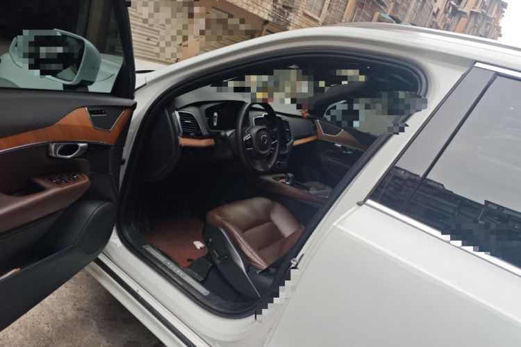 Used Volvo XC90 2024 B6 Zhiyi Luxury 7-Seater Driver Seat