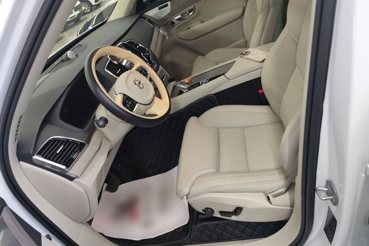Used Volvo XC90 2024 B6 Zhiya Luxury 7-Seater Left Front Seat