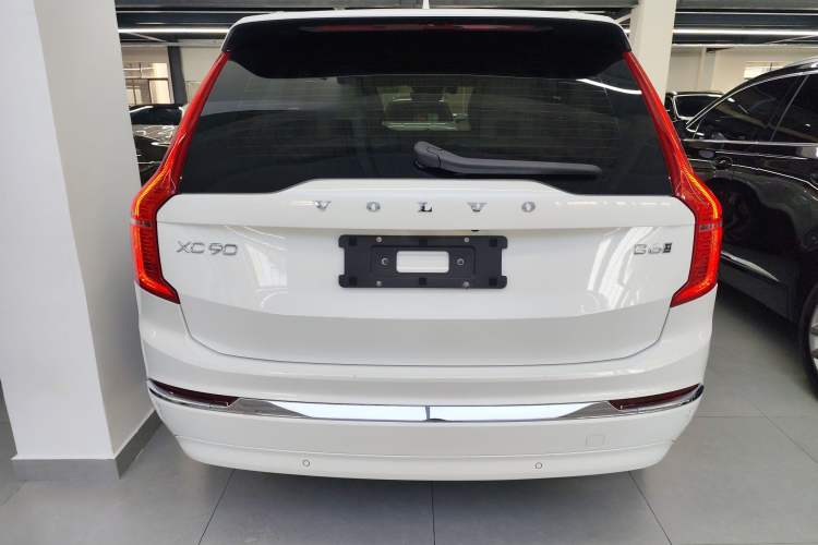 Used Volvo XC90 2024 B6 Zhiya Luxury 7-Seater Rear