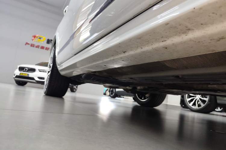 Used Volvo XC90 2024 B6 Zhiya Luxury 7-Seater Right Side Sill