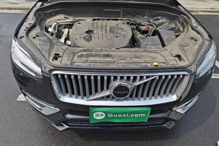 Used Volvo XC90 2025 B5 SmartDrive Luxury Edition 5 Seats Engine Bay