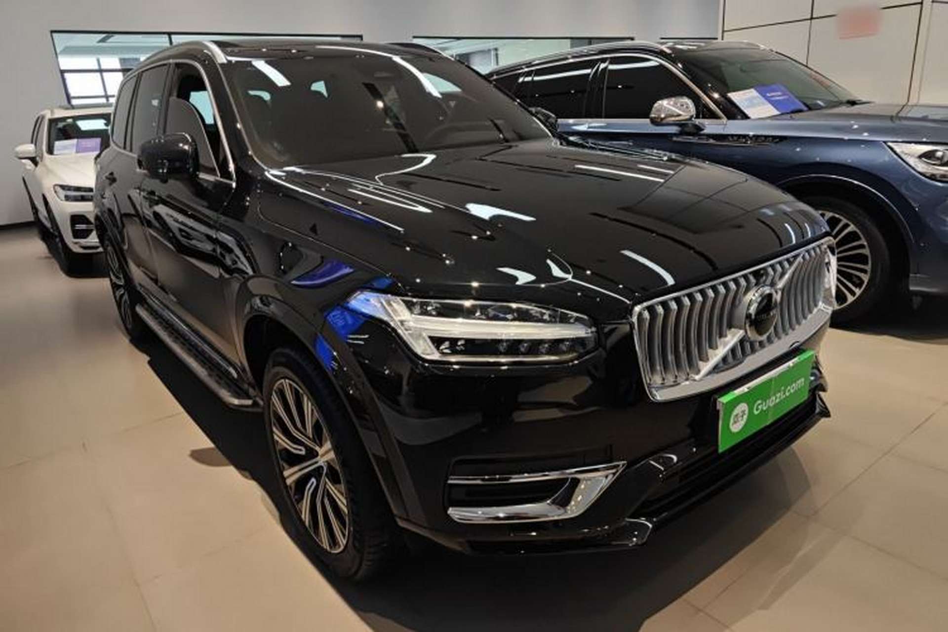 Used Volvo XC90 2025 B5 SmartDrive Luxury Edition 7-Seater Exterior 1