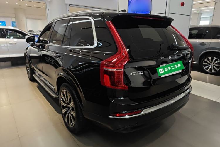 Used Volvo XC90 2025 B5 SmartDrive Luxury Edition 7-Seater Exterior 2