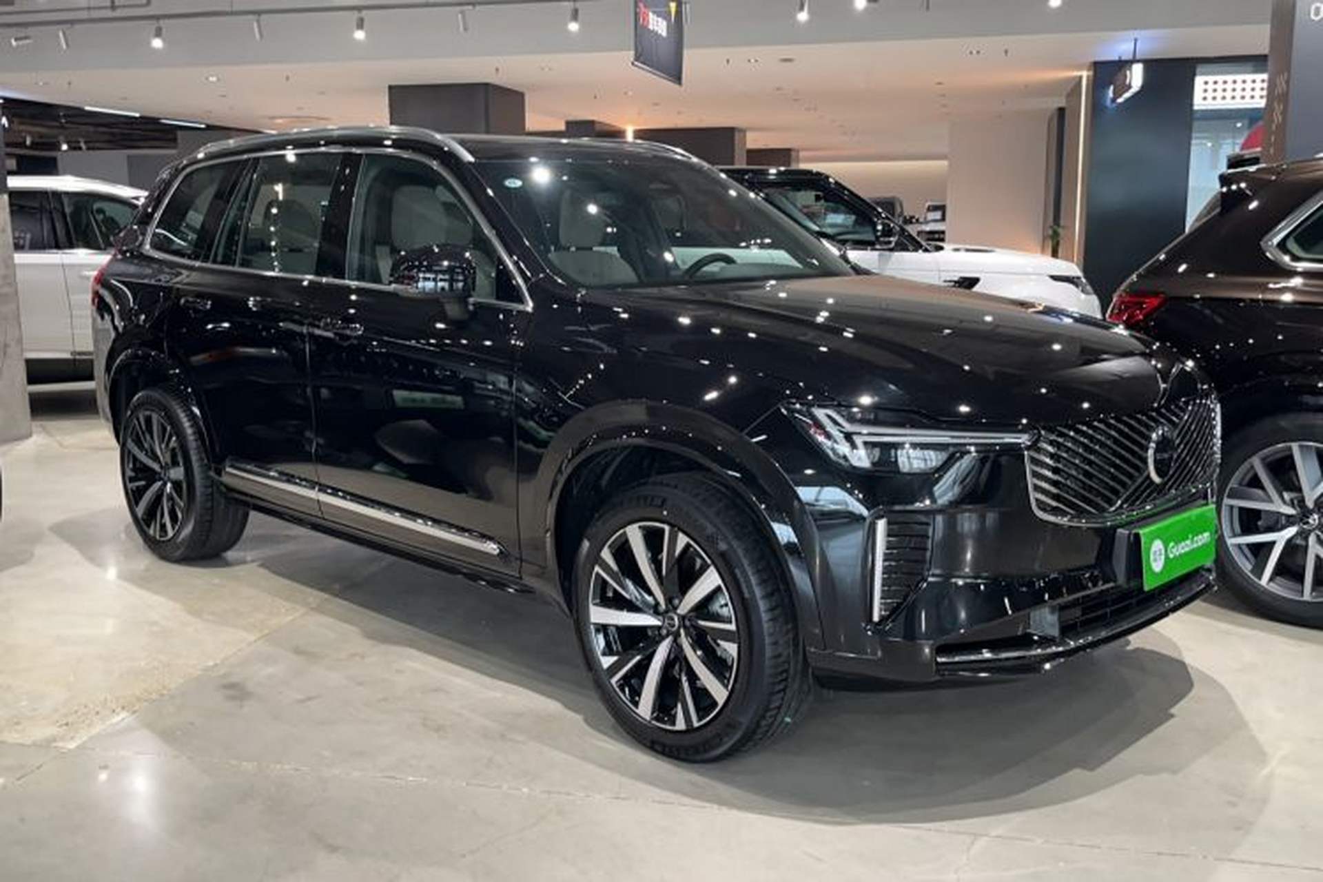 Used Volvo XC90 2025 Facelifted B5 Zhiyi Luxury Edition 5 Seats Exterior 2