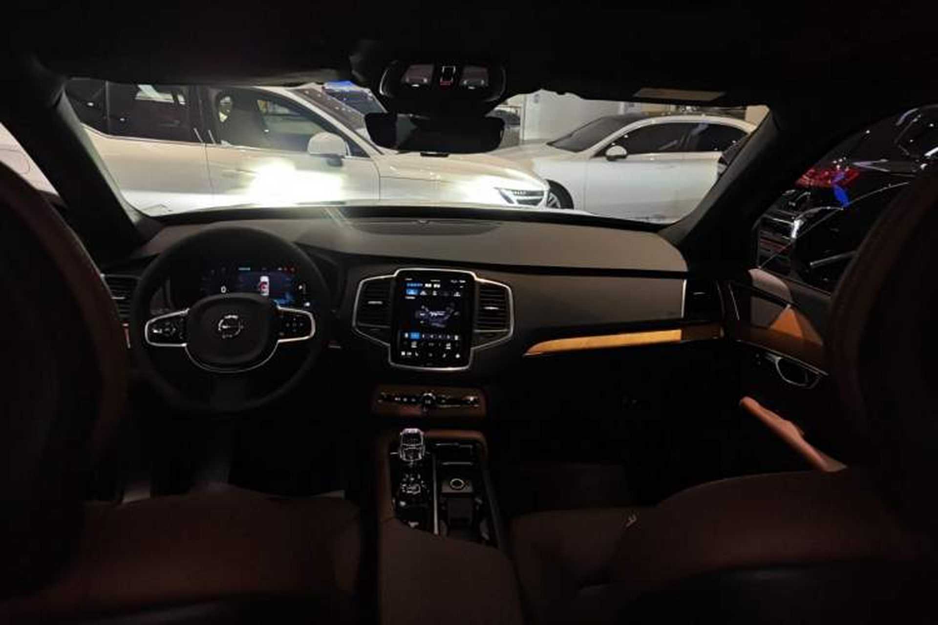 Used Volvo XC90 2025 B5 SmartDrive Luxury Edition 7-Seater Headliner