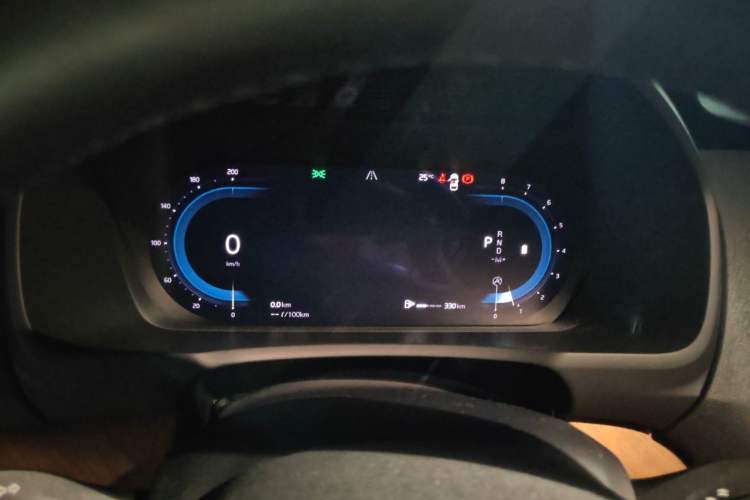 Used Volvo XC90 2025 B5 SmartDrive Luxury Edition 5 Seats Instrument Cluster