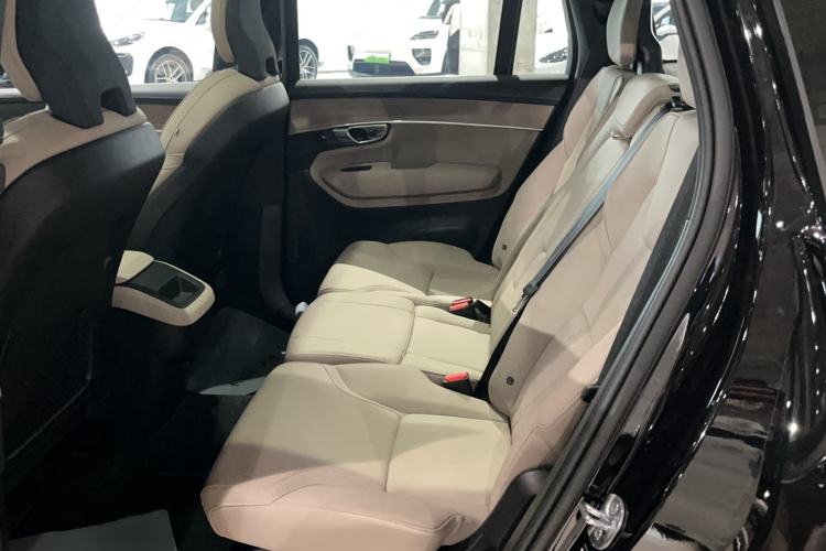 Used Volvo XC90 2025 Facelifted B5 Zhiyi Luxury Edition 5 Seats Interior 1