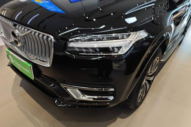 Used Volvo XC90 2025 B5 SmartDrive Luxury Edition 7-Seater Left Front Headlight