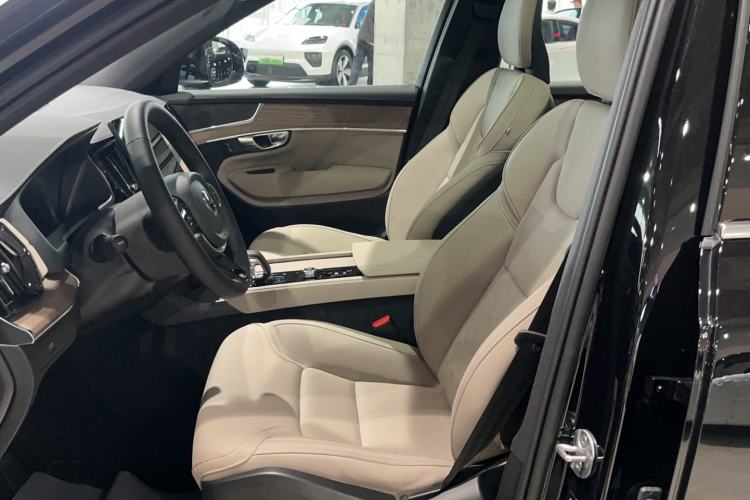 Used Volvo XC90 2025 Facelifted B5 Zhiyi Luxury Edition 5 Seats Left Front Seat