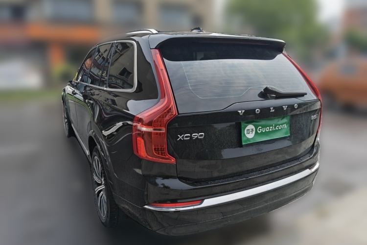 Used Volvo XC90 2025 B5 SmartDrive Luxury Edition 5 Seats Rear Left 45 Deg