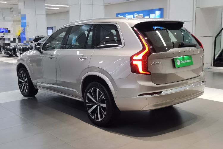 Used Volvo XC90 2025 Facelifted B6 Zhiyuan Luxury Version with 6 Seats Rear Left 45 Deg