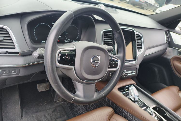 Used Volvo XC90 New Energy 2021 E-Drive Hybrid T8 Luxury Flagship 7-Seater Steering Wheel