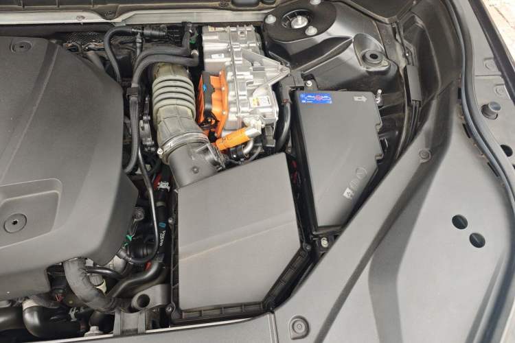 Used Volvo XC90 New Energy 2017 E-Drive Hybrid T8 Prestige 7-Seater Engine Bay Left