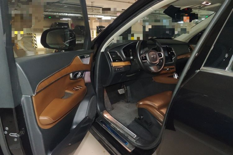 Used Volvo XC90 New Energy 2018 E-Drive Hybrid T8 Prestige 7-Seater Driver Seat