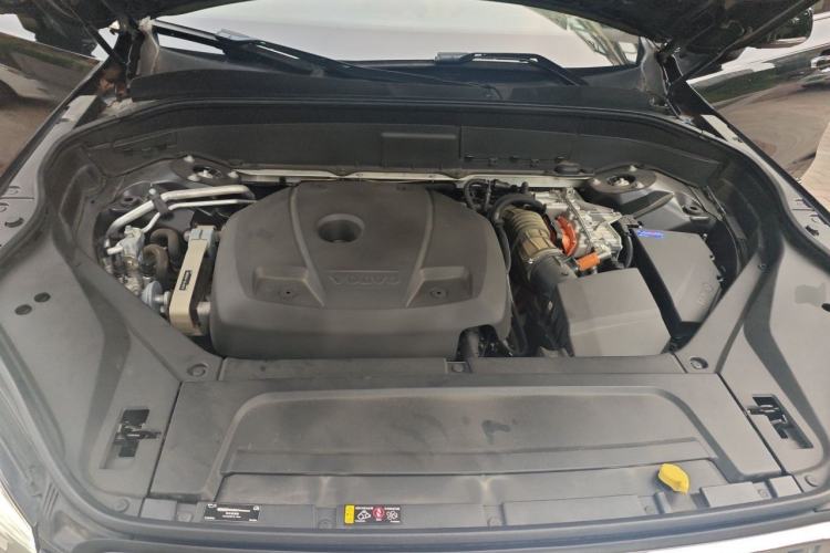 Used Volvo XC90 New Energy 2018 E-Drive Hybrid T8 Prestige 7-Seater Engine Bay