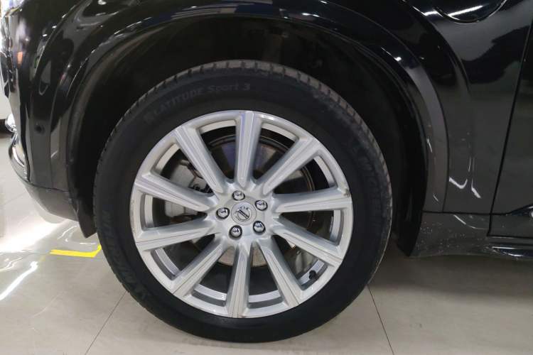 Used Volvo XC90 New Energy 2018 E-Drive Hybrid T8 Prestige 7-Seater Exterior 7