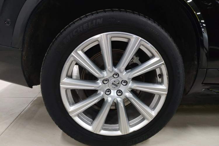 Used Volvo XC90 New Energy 2018 E-Drive Hybrid T8 Prestige 7-Seater Exterior 8
