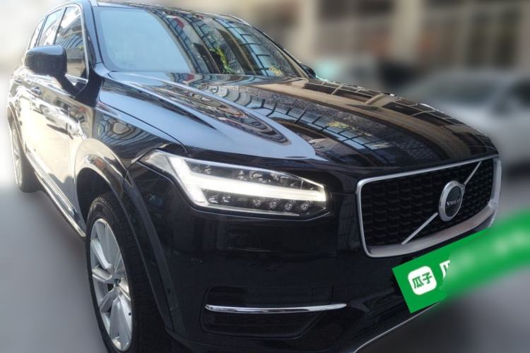 Used Volvo XC90 New Energy 2018 E-Drive Hybrid T8 Prestige 7-Seater Front Right 45 Deg