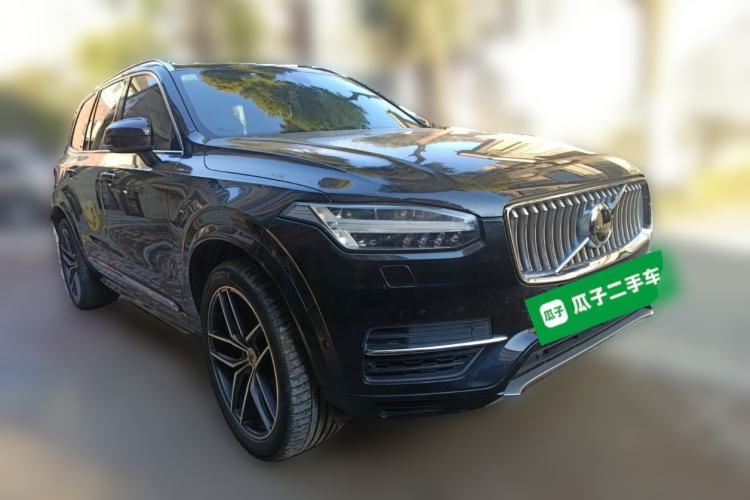 Used Volvo XC90 New Energy 2018 E-Drive Hybrid T8 Prestige 7-Seater Front Right 45 Deg