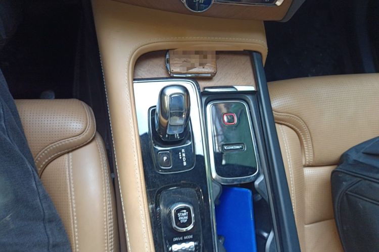 Used Volvo XC90 New Energy 2018 E-Drive Hybrid T8 Prestige 7-Seater Gear Lever