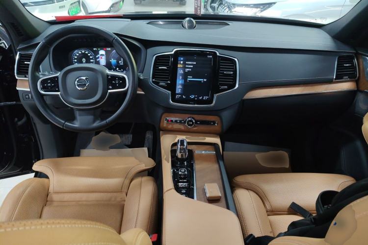 Used Volvo XC90 New Energy 2018 E-Drive Hybrid T8 Prestige 7-Seater Interior 2