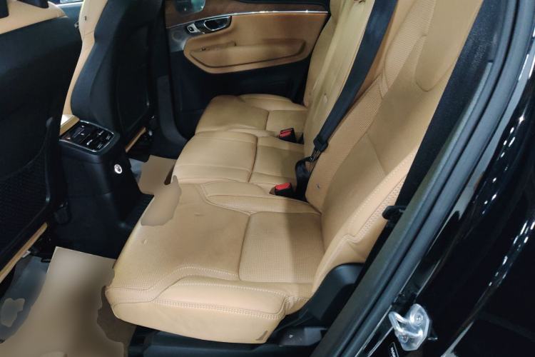 Used Volvo XC90 New Energy 2018 E-Drive Hybrid T8 Prestige 7-Seater Interior 4