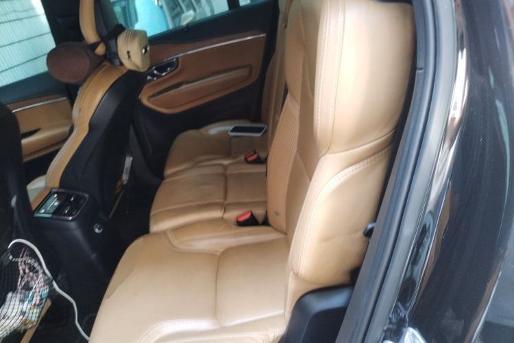 Used Volvo XC90 New Energy 2018 E-Drive Hybrid T8 Prestige 7-Seater Left Rear Seat