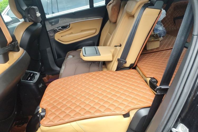 Used Volvo XC90 New Energy 2018 E-Drive Hybrid T8 Prestige 7-Seater Left Rear Seat