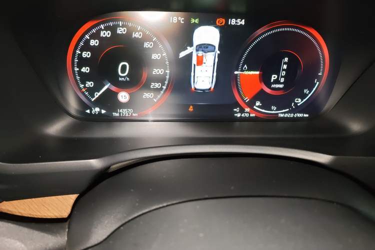 Used Volvo XC90 New Energy 2018 E-Drive Hybrid T8 Prestige 7-Seater Odometer Close Up