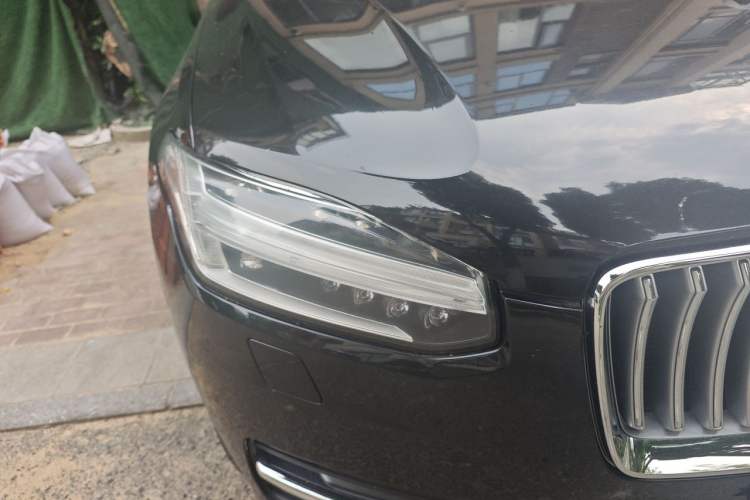 Used Volvo XC90 New Energy 2018 E-Drive Hybrid T8 Prestige 7-Seater Right Front Headlight