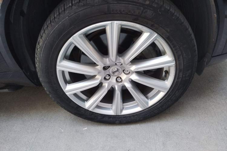 Used Volvo XC90 New Energy 2018 E-Drive Hybrid T8 Prestige 7-Seater Right Front Wheel Hub