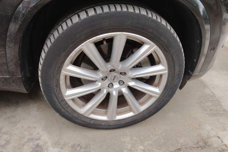 Used Volvo XC90 New Energy 2018 E-Drive Hybrid T8 Prestige 7-Seater Right Front Wheel Hub