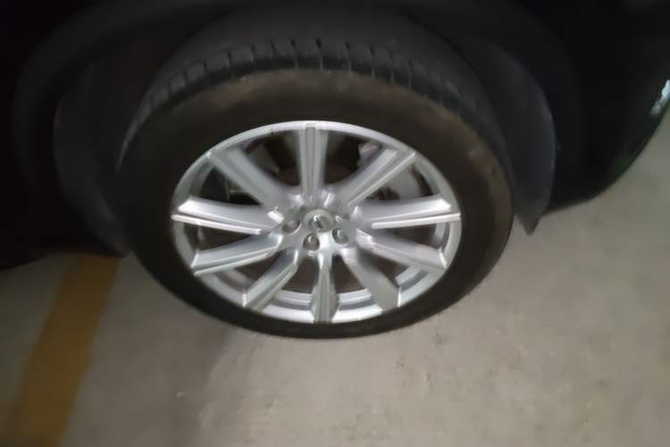 Used Volvo XC90 New Energy 2018 E-Drive Hybrid T8 Prestige 7-Seater Right Front Wheel Hub