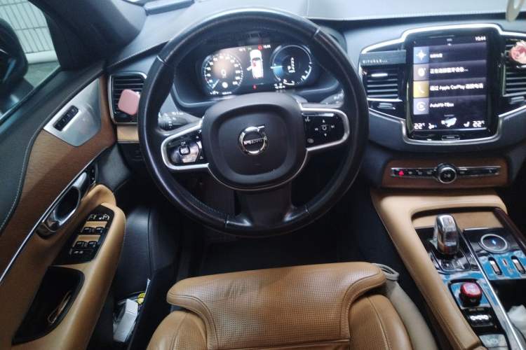 Used Volvo XC90 New Energy 2018 E-Drive Hybrid T8 Prestige 7-Seater Steering Wheel