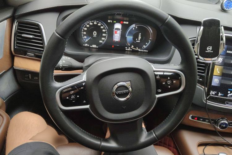 Used Volvo XC90 New Energy 2018 E-Drive Hybrid T8 Prestige 7-Seater Steering Wheel