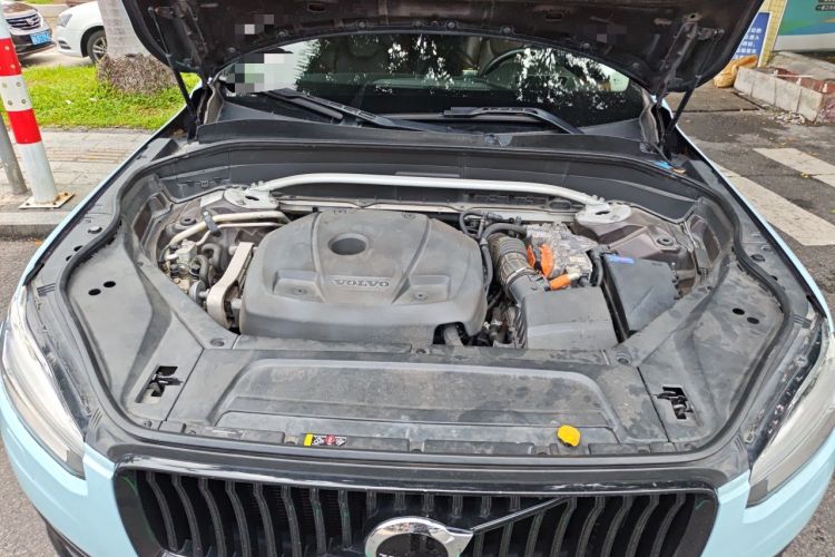 Used Volvo XC90 New Energy 2018 E-Drive Hybrid T8 Prestige 7-Seater Engine Bay