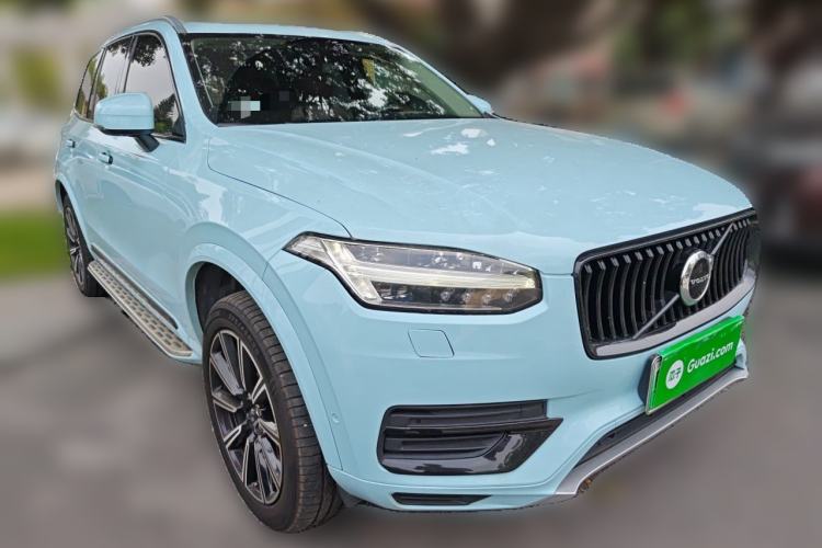 Used Volvo XC90 New Energy 2018 E-Drive Hybrid T8 Prestige 7-Seater Front Right 45 Deg