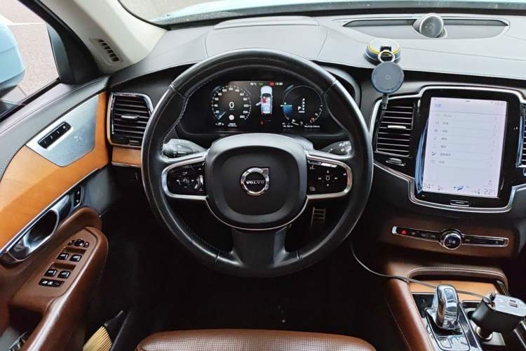 Used Volvo XC90 New Energy 2018 E-Drive Hybrid T8 Prestige 7-Seater Steering Wheel