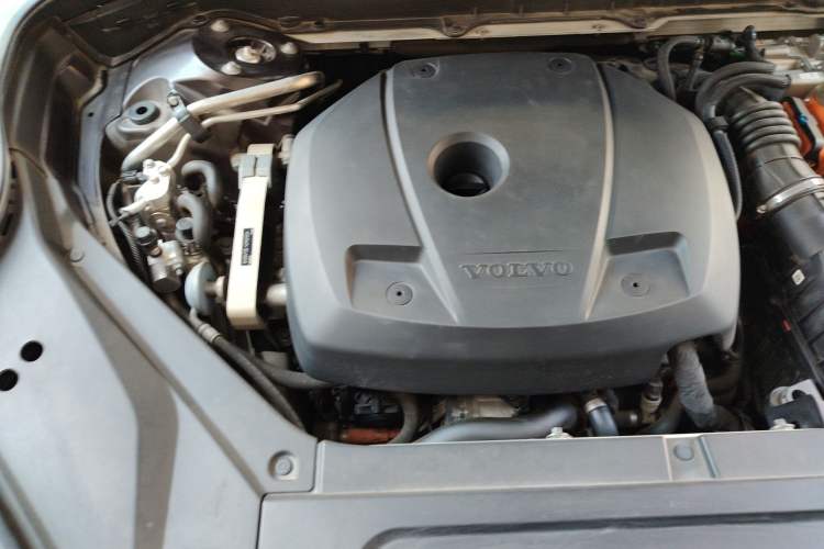 Used Volvo XC90 New Energy 2018 E-Drive Hybrid T8 Prestige 7-Seater Engine Bay Right