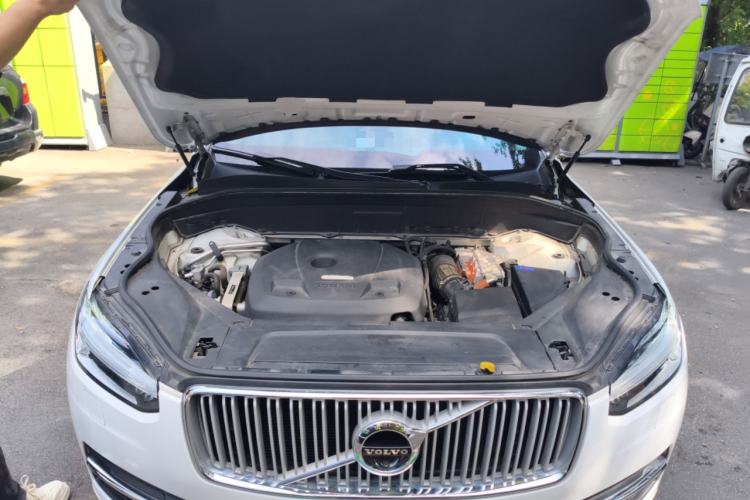 Used Volvo XC90 New Energy 2018 E-Drive Hybrid T8 Prestige 7-Seater Engine Bay