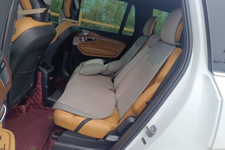 Used Volvo XC90 New Energy 2018 E-Drive Hybrid T8 Prestige 7-Seater Left Rear Seat