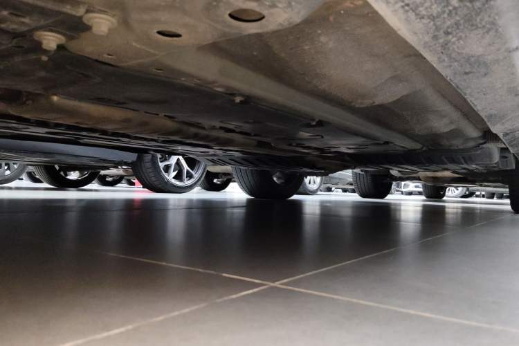 Used Volvo XC90 New Energy 2019 E-Drive Hybrid T8 Prestige 7-Seater China VI Standard Chassis Front Left