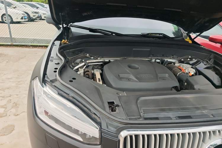 Used Volvo XC90 New Energy 2019 E-Drive Hybrid T8 Luxury Edition 7-Seater China V Standard Engine Bay Right